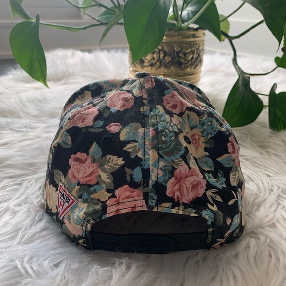 Vintage Hater Black & Floral SnapBack - Picture 3 of 5